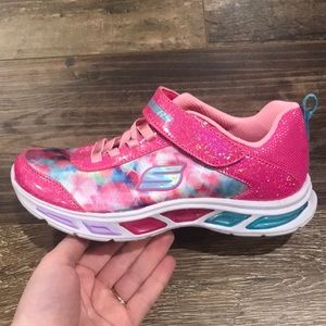 Sketchers memory foam light up shoes size 3